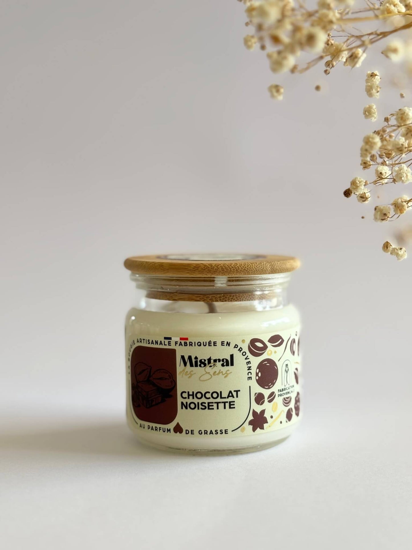 Bougie parfumée au chocolat noisette, senteur Nutella, fabriquée en Provence.
