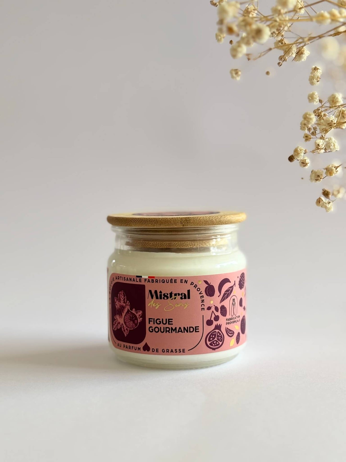 Bougie parfumée à la figue, fabriquée en Provence.