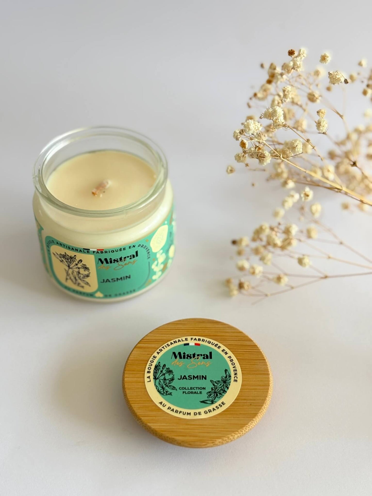 Bougie parfumée au jasmin, senteur florale, fabriquée en Provence.