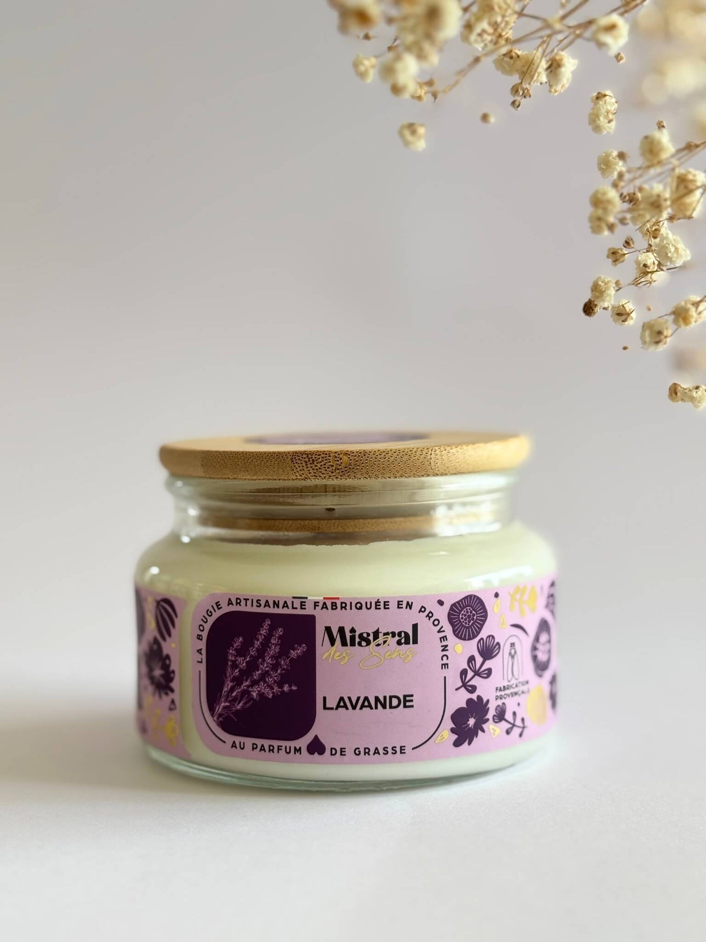 Bougie parfumée à la lavande, senteur relaxante, fabriquée en Provence.