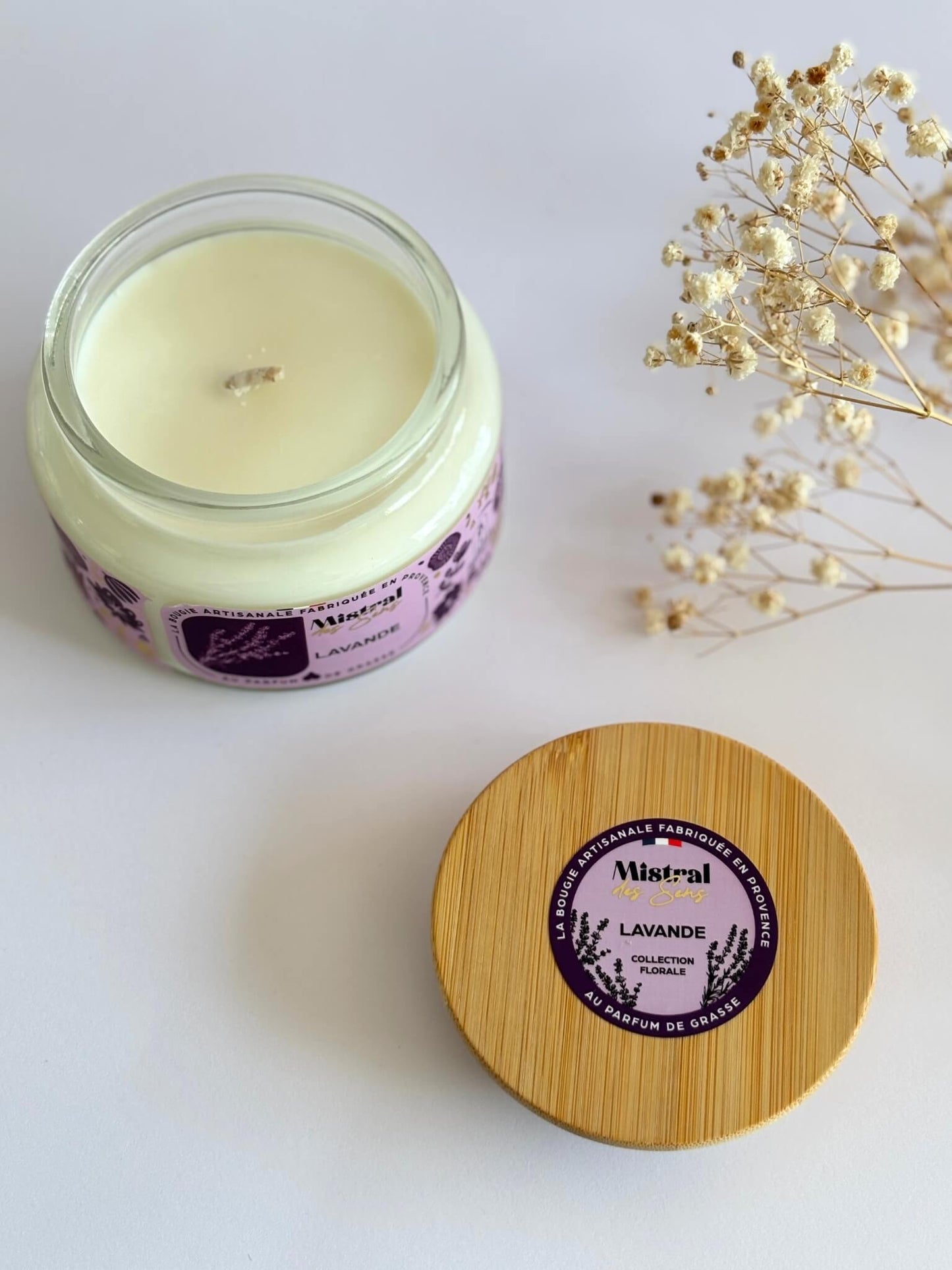 Bougie parfumée à la lavande, senteur relaxante, fabriquée en Provence.