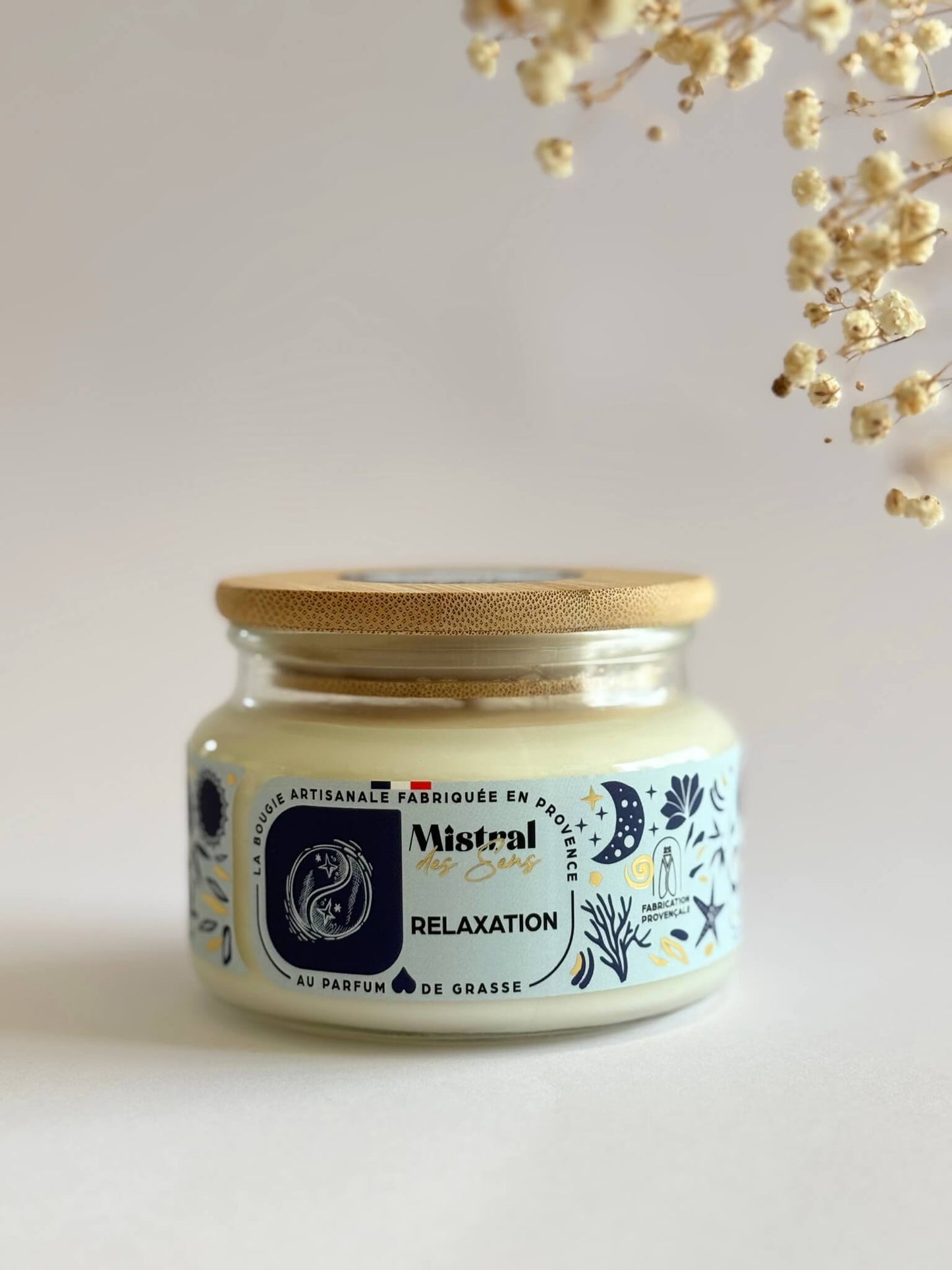 Bougie parfumée relaxante et apaisante, fabriquée en Provence.