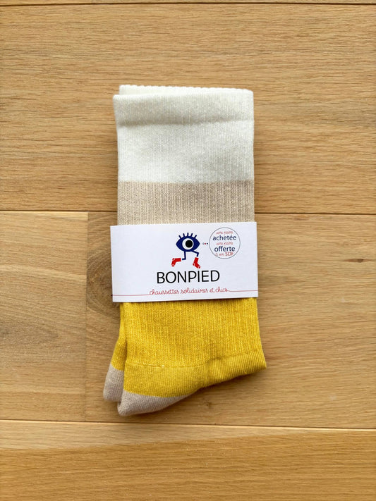 Chaussettes pour femme colorées, solidaires et fabriquées en France.