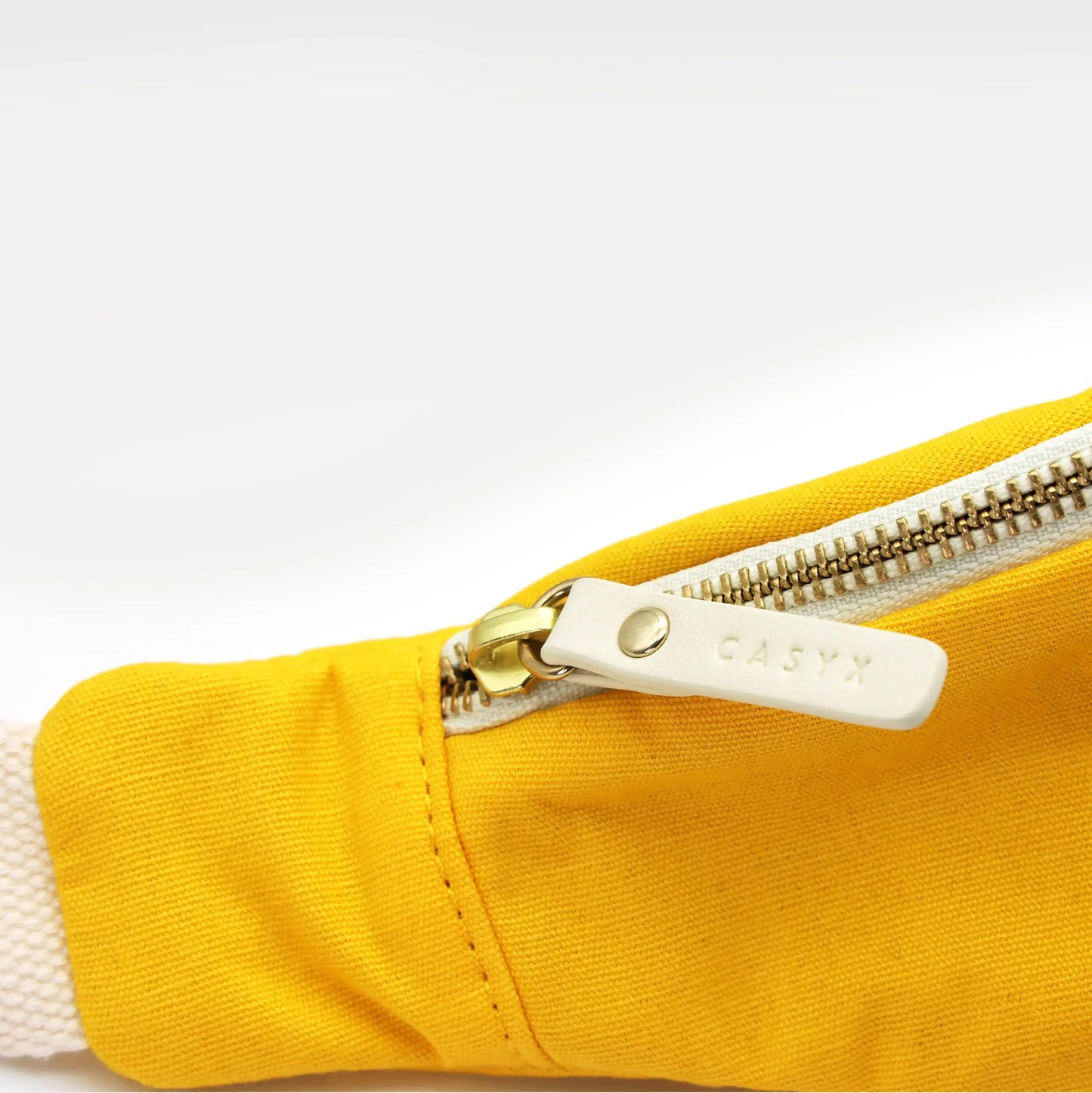 Sac banane jaune en coton bio, Casyx.