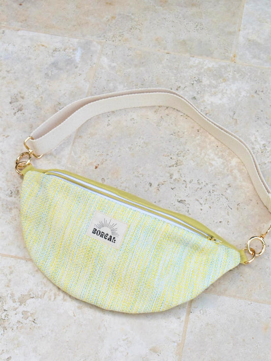 Sac banane vert pour femme printemps, en laine et coton, fabriqué en France.