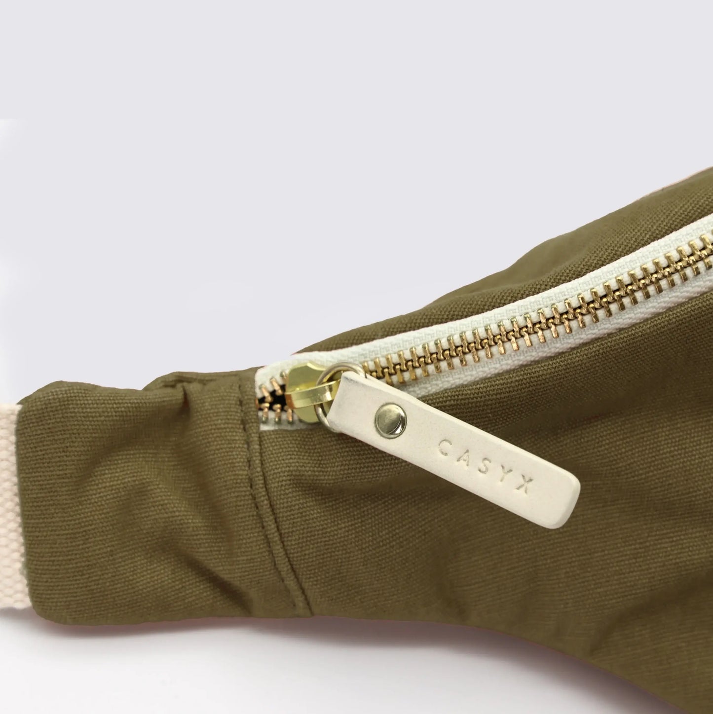 Sac banane vert kaki en coton bio, Casyx.