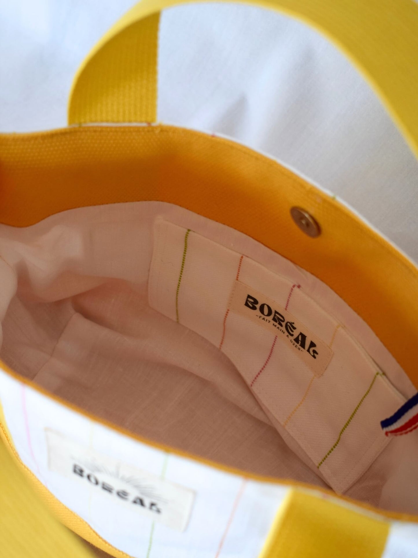 Sac à bandoulière en coton jaune avec des rayures, Boréal.