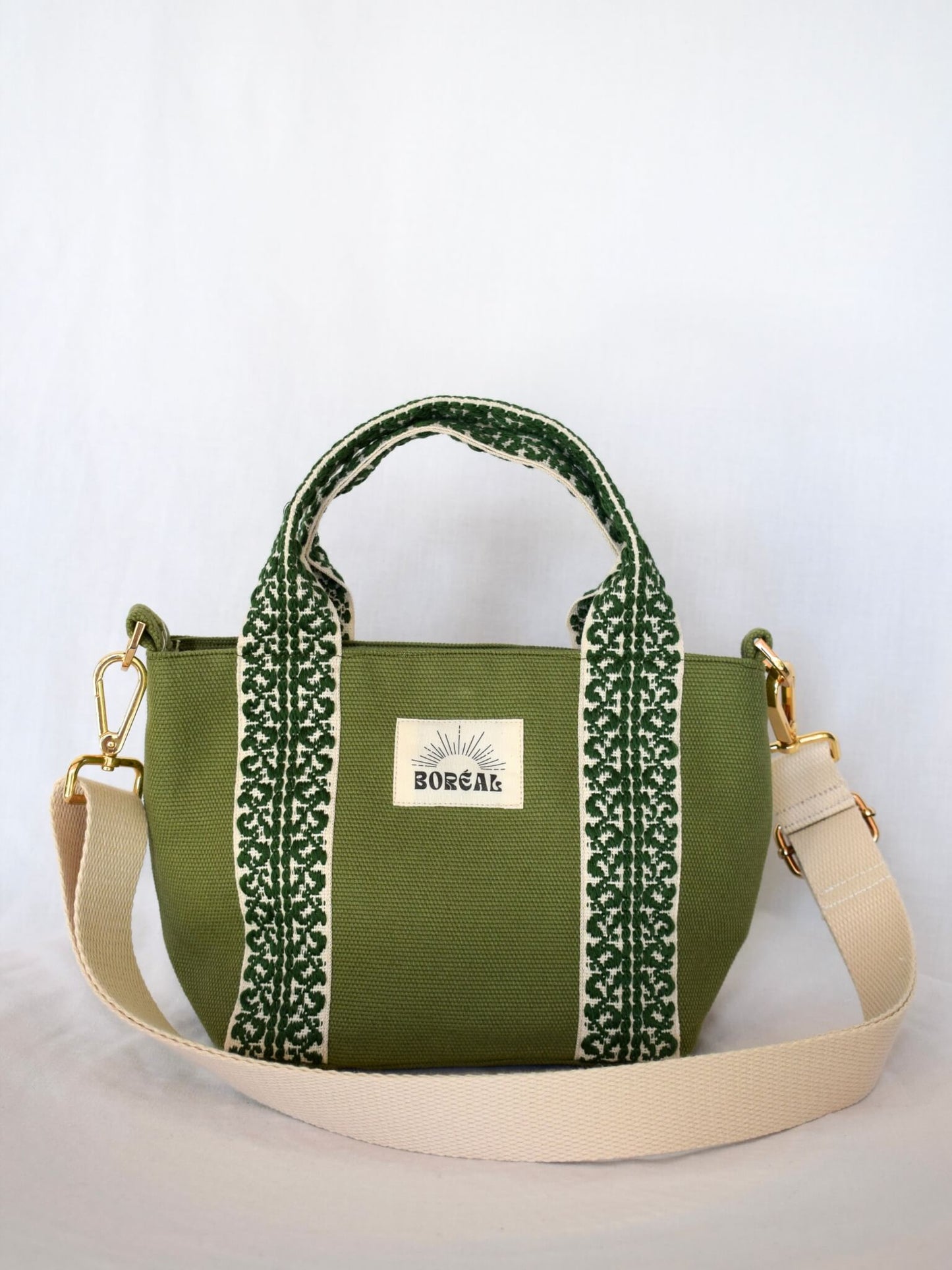 Sac à bandoulière en coton kaki, Boréal.