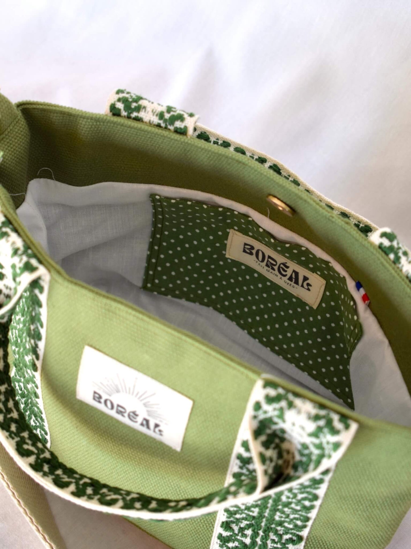 Sac à bandoulière en coton kaki, Boréal.