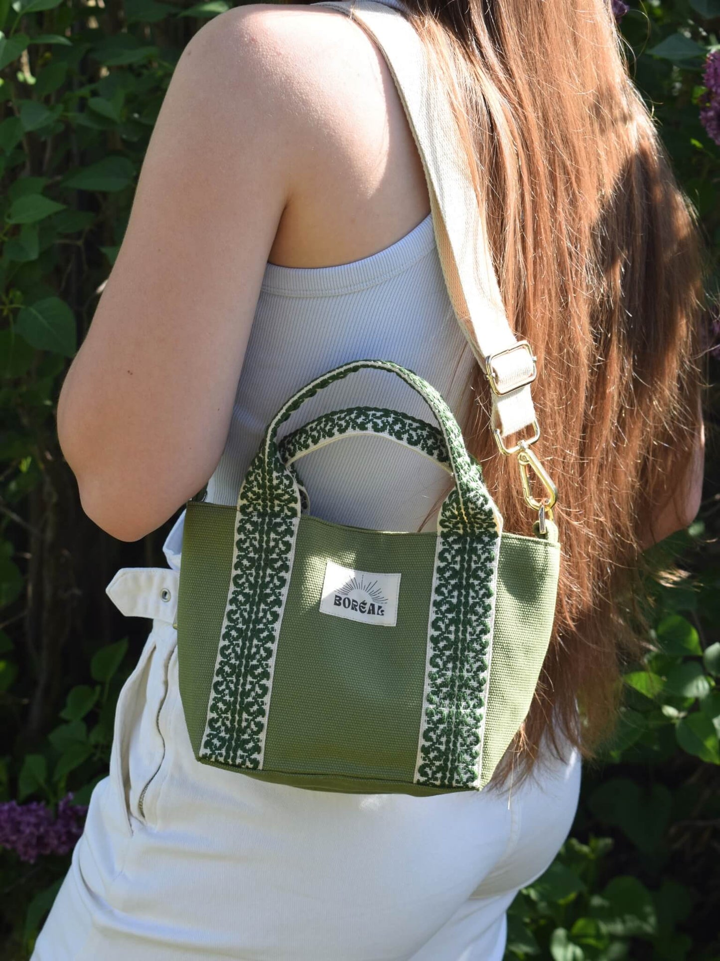 Sac à bandoulière en coton kaki, Boréal.
