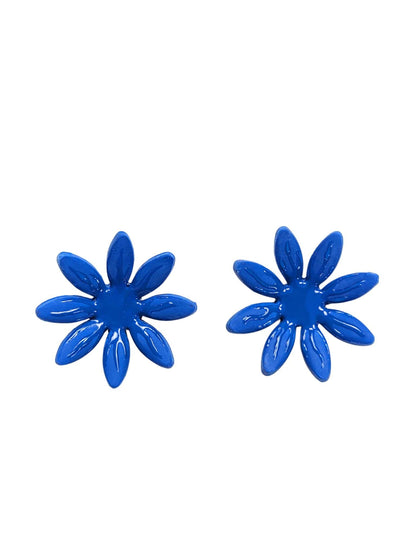 boucles d'oreilles fleurs bleues, artisanales et uniques, en pâte polymère, fabrication française