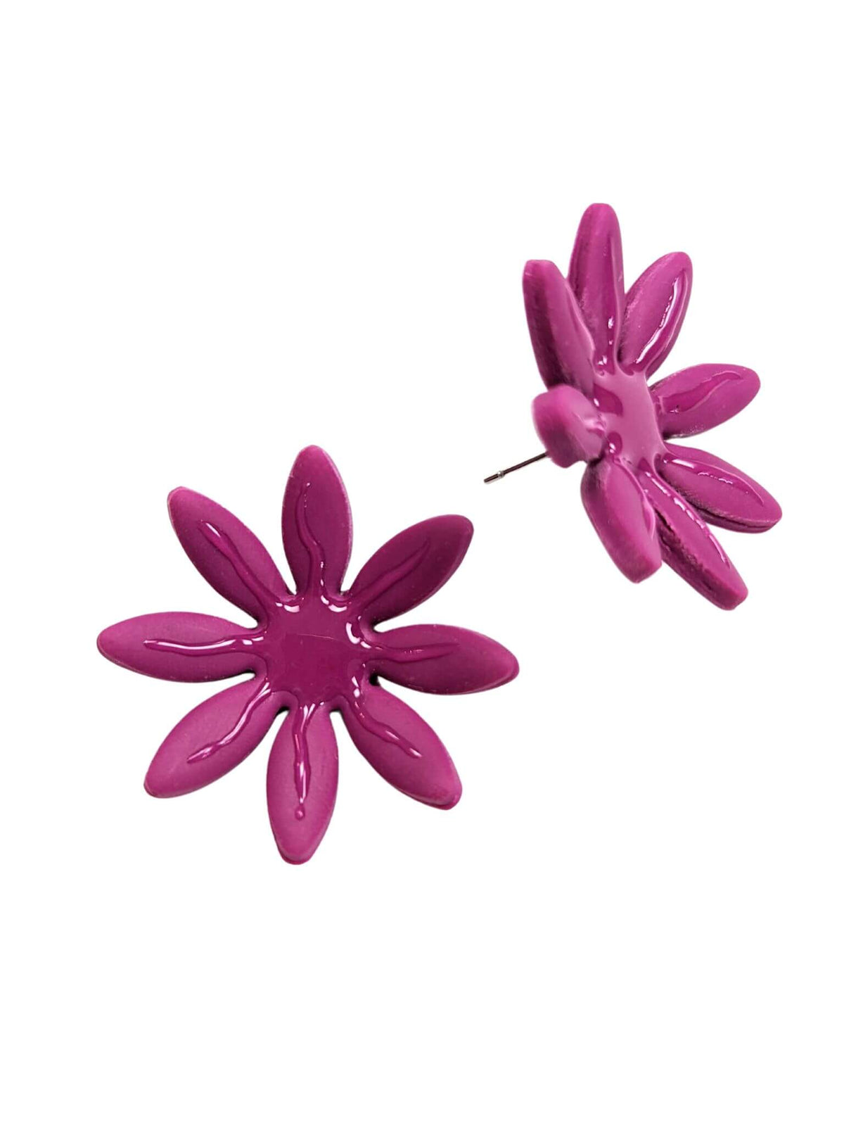 boucles d'oreilles fleurs violette, artisanales et uniques, en pâte polymère, fabrication française