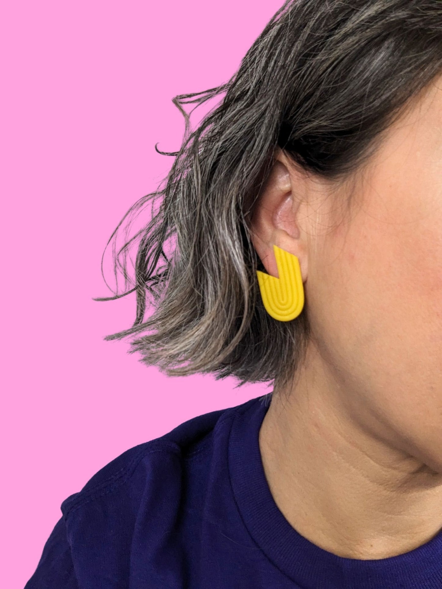 Boucles d'oreilles réglisse jaunes, forme géométrique, fabrication artisanale et française