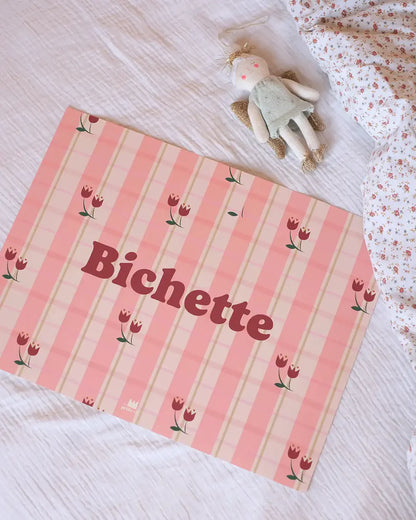 Affiche murale bichette à carreaux avec des fleurs.
