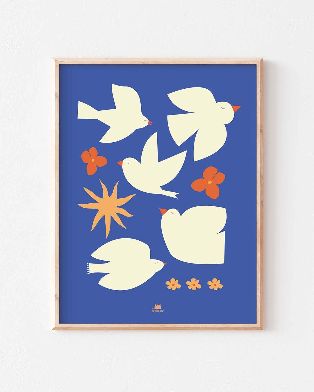Affiche murale décorative bleue avec des oiseaux.