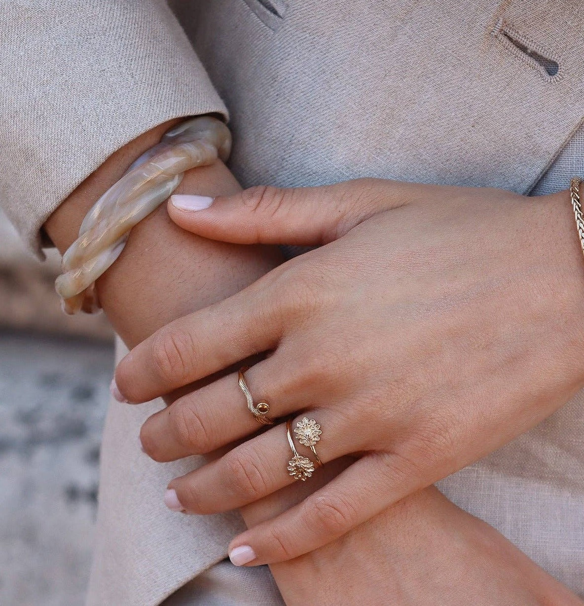 Bague avec feuilles en plaqué or, réglable, fabriquée en France Waekura