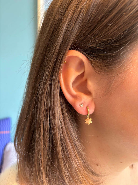 boucles d'oreilles créoles fleur acier inoxydable 