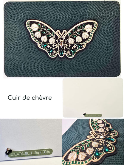 Carte à offrir originale et artisanale, avec un papillon vert brodé.