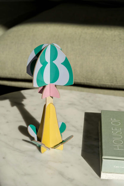 Sculpture colorée à assembler en forme de Champignon vert rose jaune octaevo