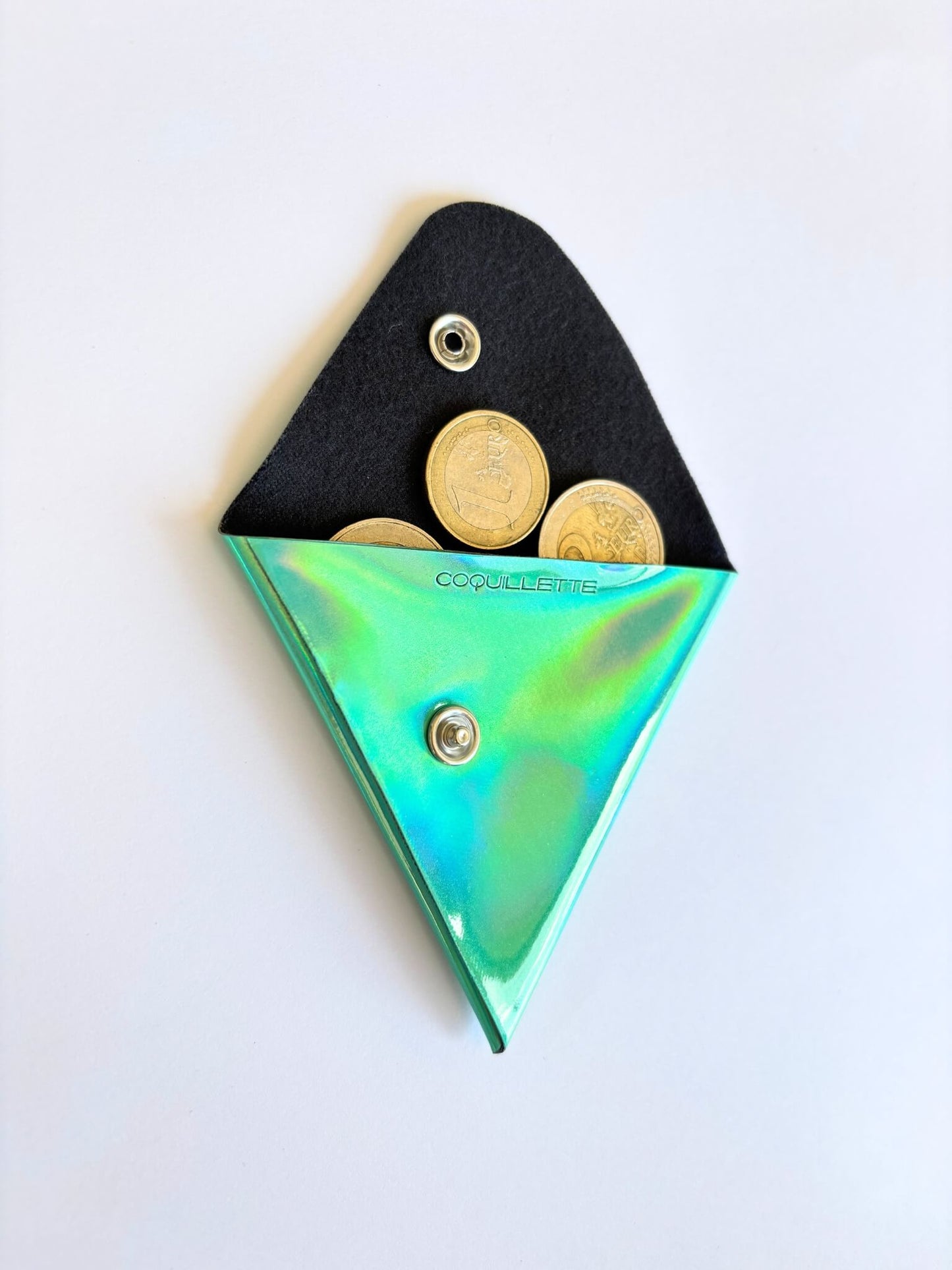 Porte-monnaie, étui pour écouteurs bleu en cuir vegan.