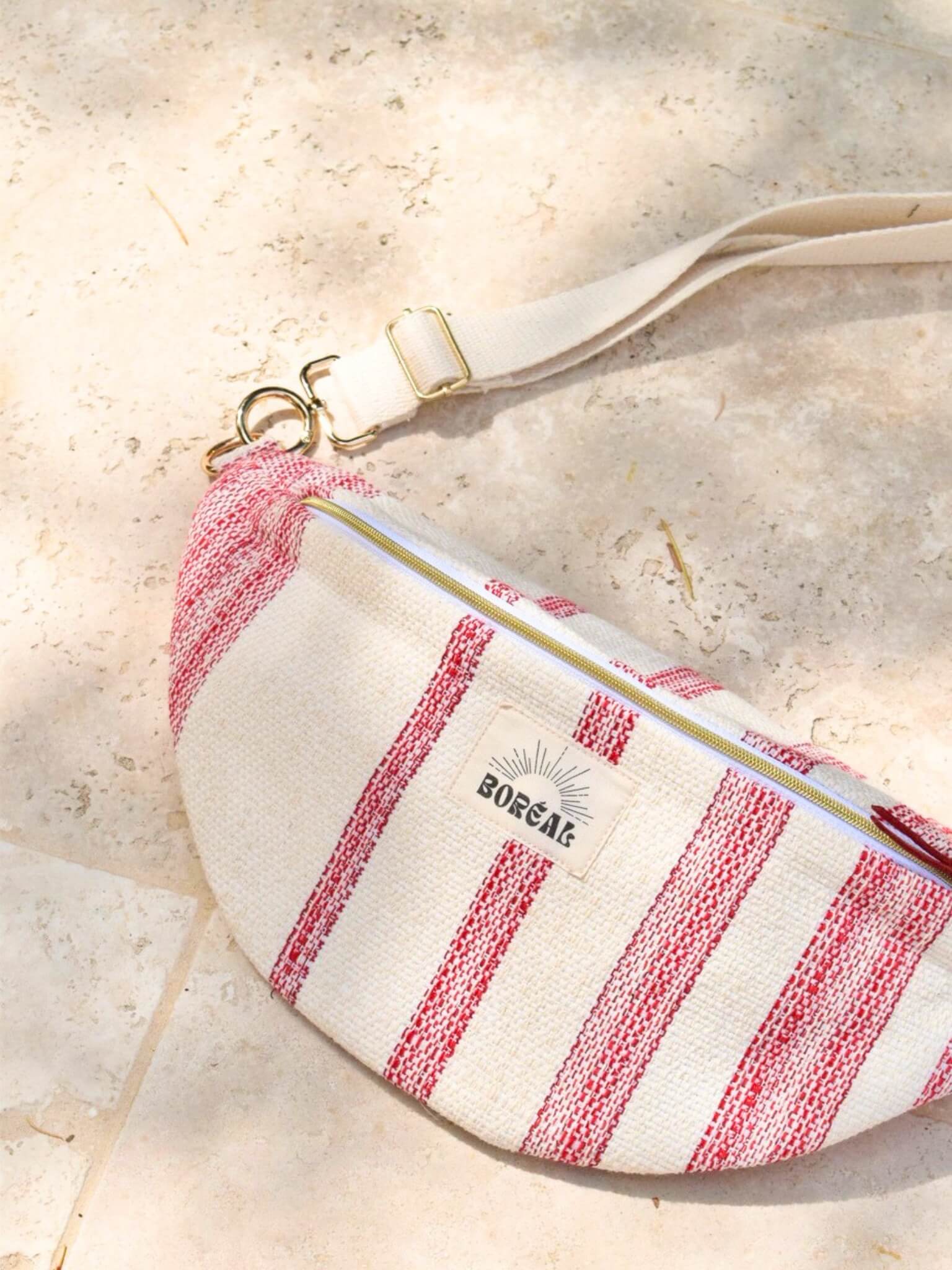 Sac banane pour femme printemps, rouge et blanc, en coton. Fabriqué en France.