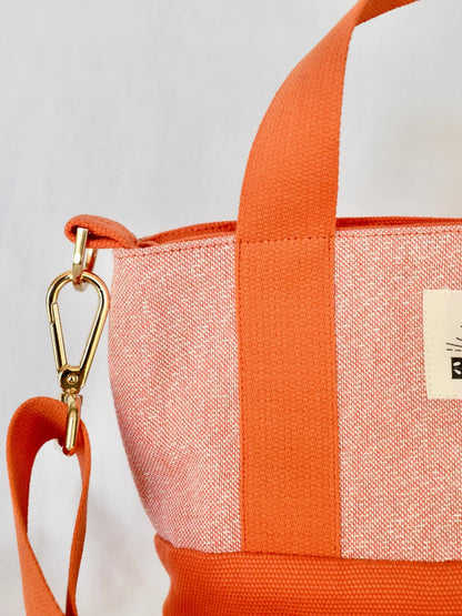 Sac à bandoulière en coton orange avec des paillettes, Boréal.